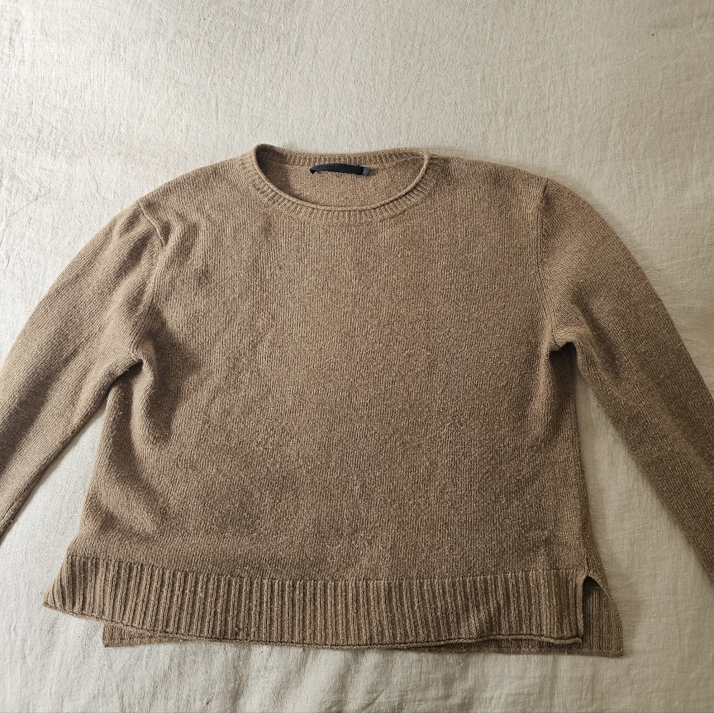 Jenni Kayne Essential Everyday Wool Cashmere Sweater in Camel